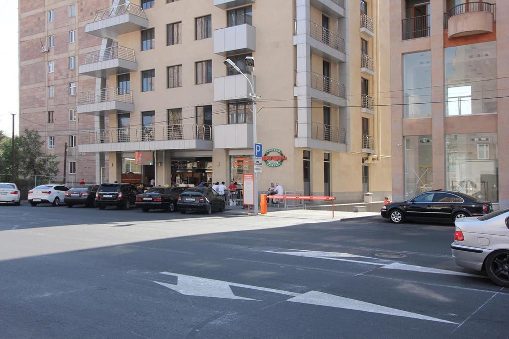 Metro Apartment Yerevan Ngoại thất bức ảnh