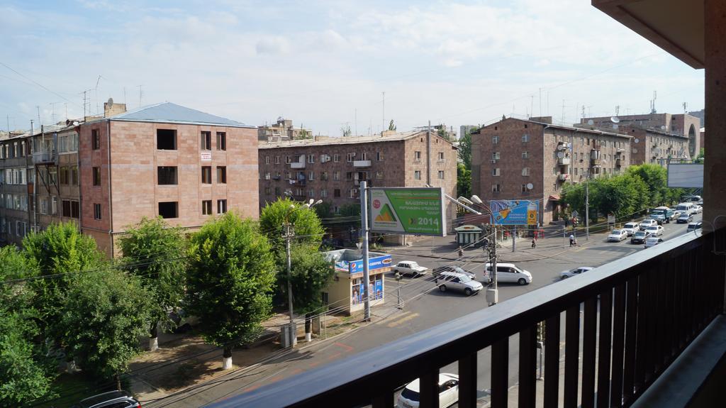 Metro Apartment Yerevan Ngoại thất bức ảnh